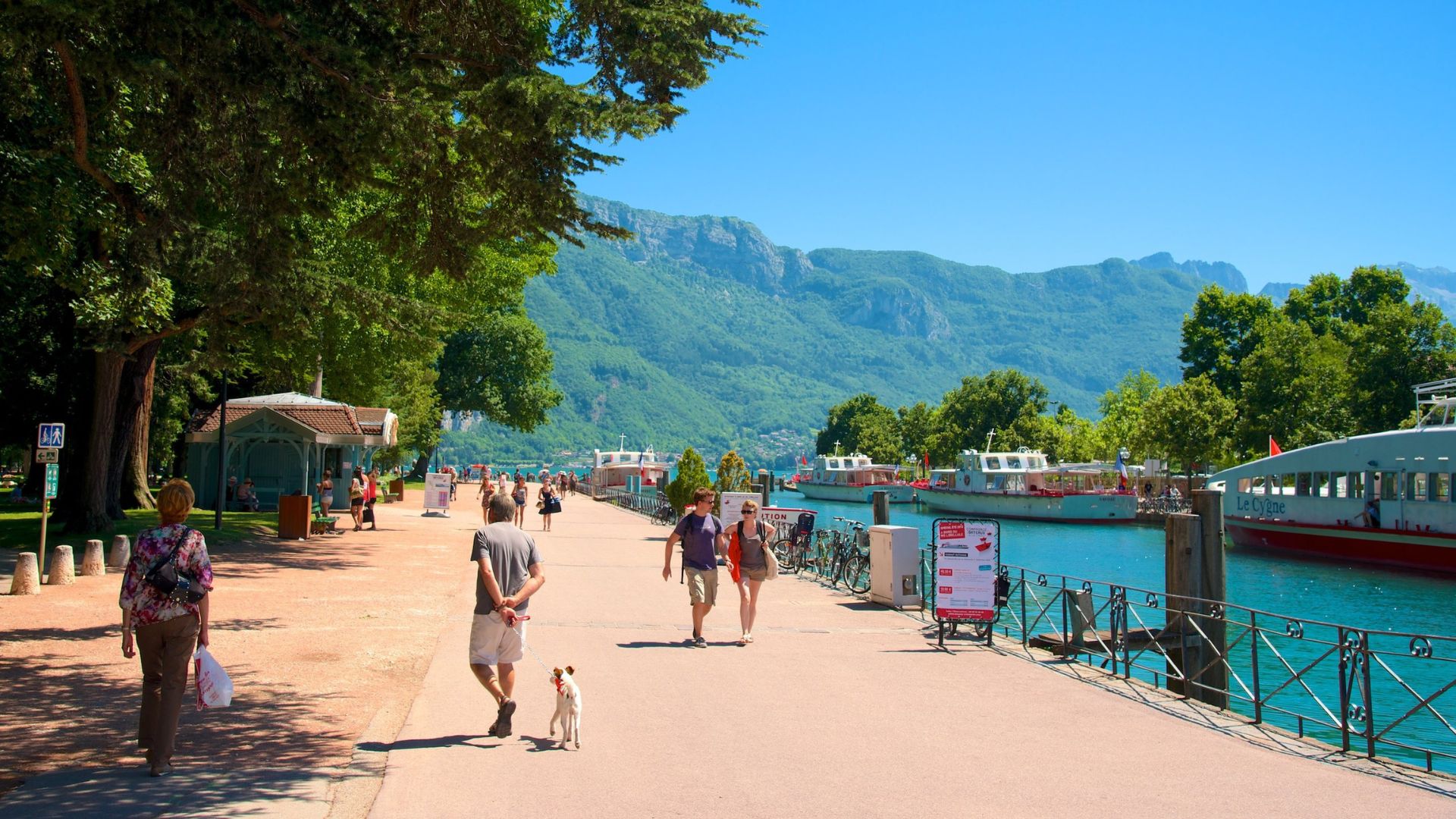 Travel Tips and Budget Guide for Visiting Annecy